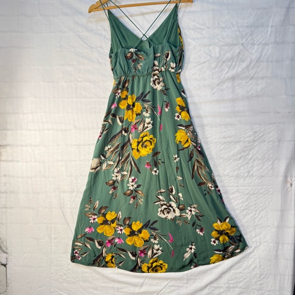 Urban Outfitters Lady Lava Green Floral Button-Down Midi Dress Size 2 Boho Soft - Picture 3 of 14